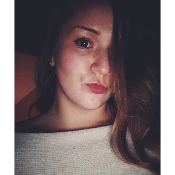 Meet your Posher, Madeline - Picture 1 of 1